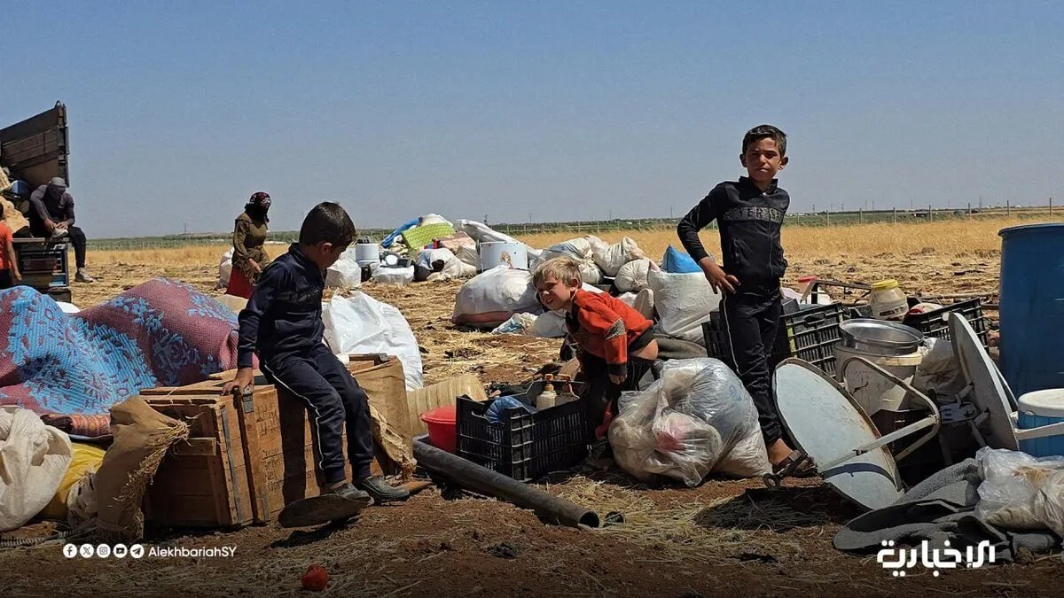 نزوح جماعي لعشائر البدو من أطراف السويداء بعد انسحاب قوات الدفاع السورية