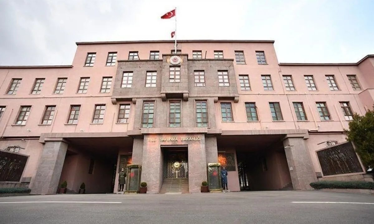 مساعٍ لتهدئة التوتر في سوريا: اجتماع تركي إسرائيلي في أذربيجان لبحث آلية لخفض التصعيد