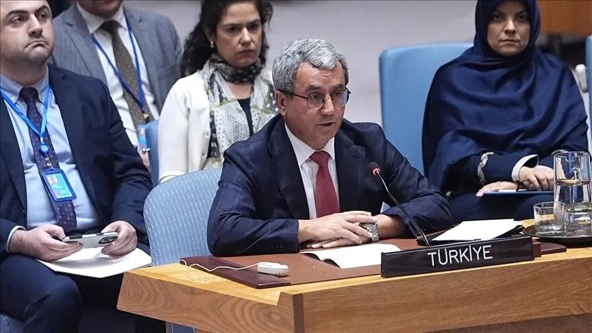 مندوب تركيا بالأمم المتحدة: الاعتداءات الإسرائيلية المستمرة تعرقل إعادة إعمار سوريا