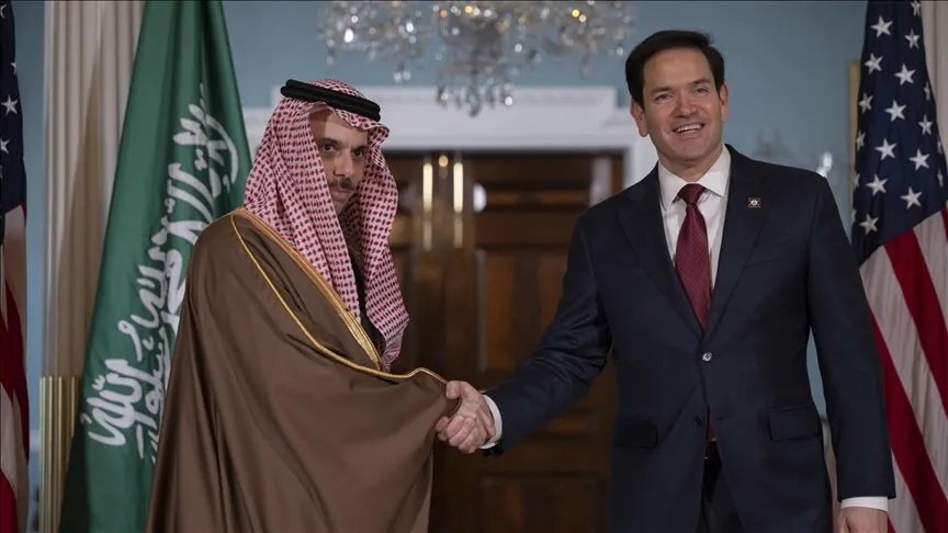 فيصل بن فرحان يؤكد لماركو روبيو على ضرورة إنهاء الاعتداءات الإسرائيلية على الأراضي السورية