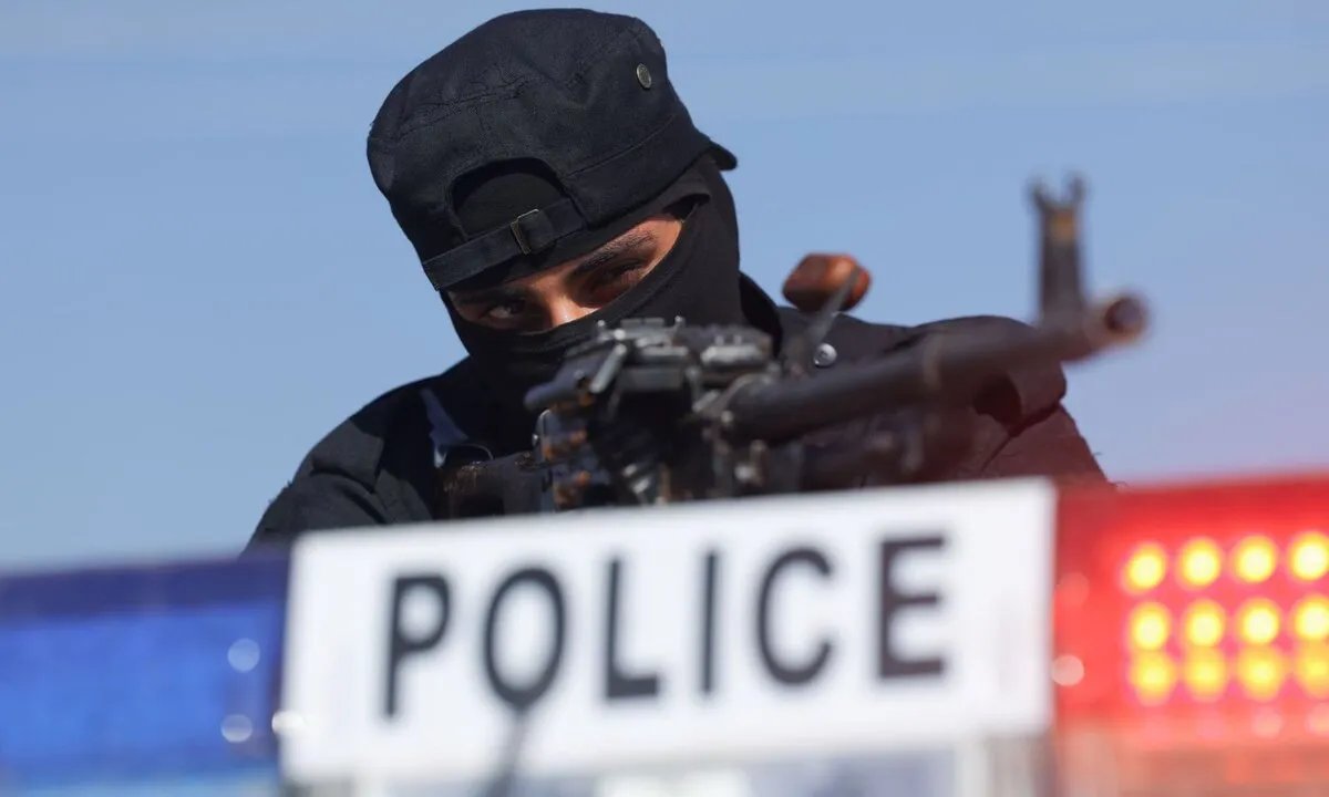 السويداء على صفيح ساخن: إسرائيل تسمح بدخول محدود لقوات النظام وسط اشتباكات عنيفة