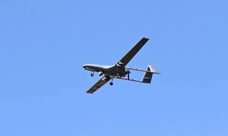 تحليق مكثف للطائرات التركية المسيّرة فوق القامشلي وقسد تتصدى بالمضادات الأرضية