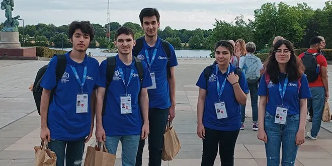 سوريا تتألق في أولمبياد الفيزياء العالمي بباريس بمشاركة واسعة