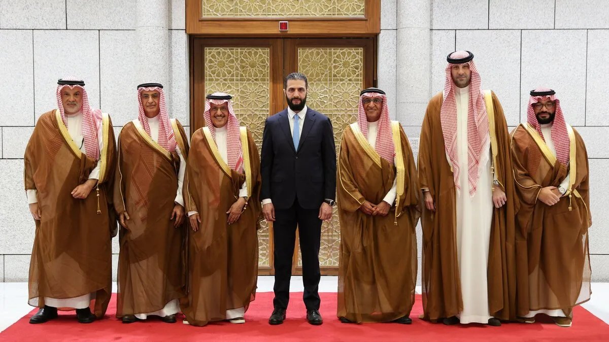 وفد سعودي يبحث مع الشرع فرص التعاون الاقتصادي والاستثماري في سوريا