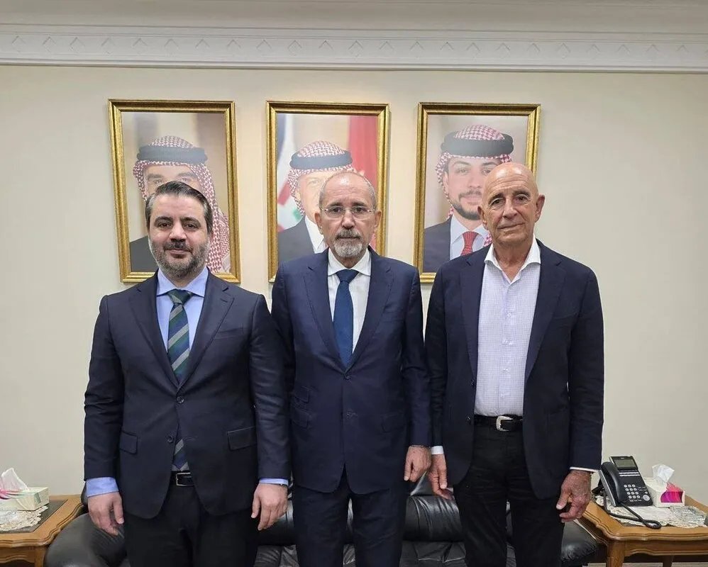 قمة ثلاثية في عمّان تدعم وقف إطلاق النار في السويداء وتؤكد على وحدة واستقرار سوريا