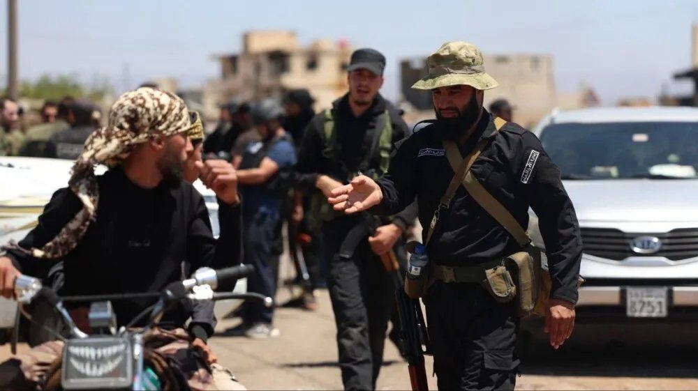 السويداء: الأمن الداخلي يدعو العشائر للتهدئة والفصائل الدرزية تشن هجوماً مضاداً