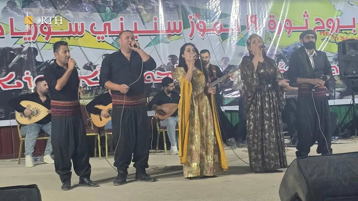 الحسكة: سكان يحتفلون بالذكرى الثالثة عشرة لـ "ثورة 19 تموز" وطرد النظام السوري السابق من شمال سوريا