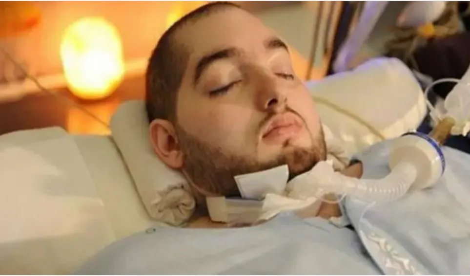 بعد 20 عامًا في الغيبوبة: وفاة الأمير الوليد بن خالد بن طلال في السعودية