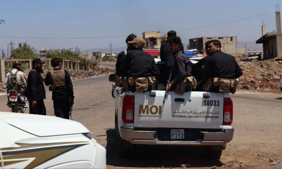 السويداء: انسحاب العشائر وانتشار الأمن.. هل يعود الهدوء إلى المحافظة؟