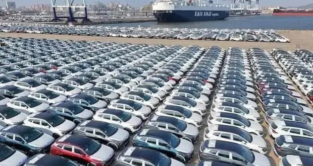 قرار وزارة الاقتصاد يثير جدلاً حول أسعار السيارات وتأثيره على ذوي الدخل المحدود