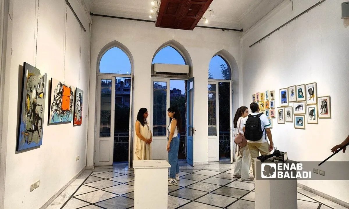 الفن التشكيلي السوري في مرحلة انتقالية: فنانون قلقون من تغيير الهوية وتهميش الإبداع