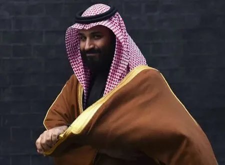 كاتبة سيرة محمد بن سلمان تكشف: الأمير يهدف لتقليل الاعتماد على النفط ويخشى تداعيات غزة على الاعتراف بإسرائيل