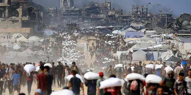 برنامج الغذاء العالمي يدين استهداف المدنيين في غزة: دبابات إسرائيلية تطلق النار على طالبي المساعدات