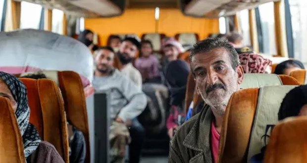 السويداء: وقف إطلاق النار يرسخ، وإجلاء عائلات بدوية بعد اشتباكات دامية