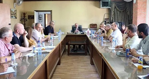 مالية حماة تبحث تطوير النظام الضريبي وتسهيل الإجراءات العقارية