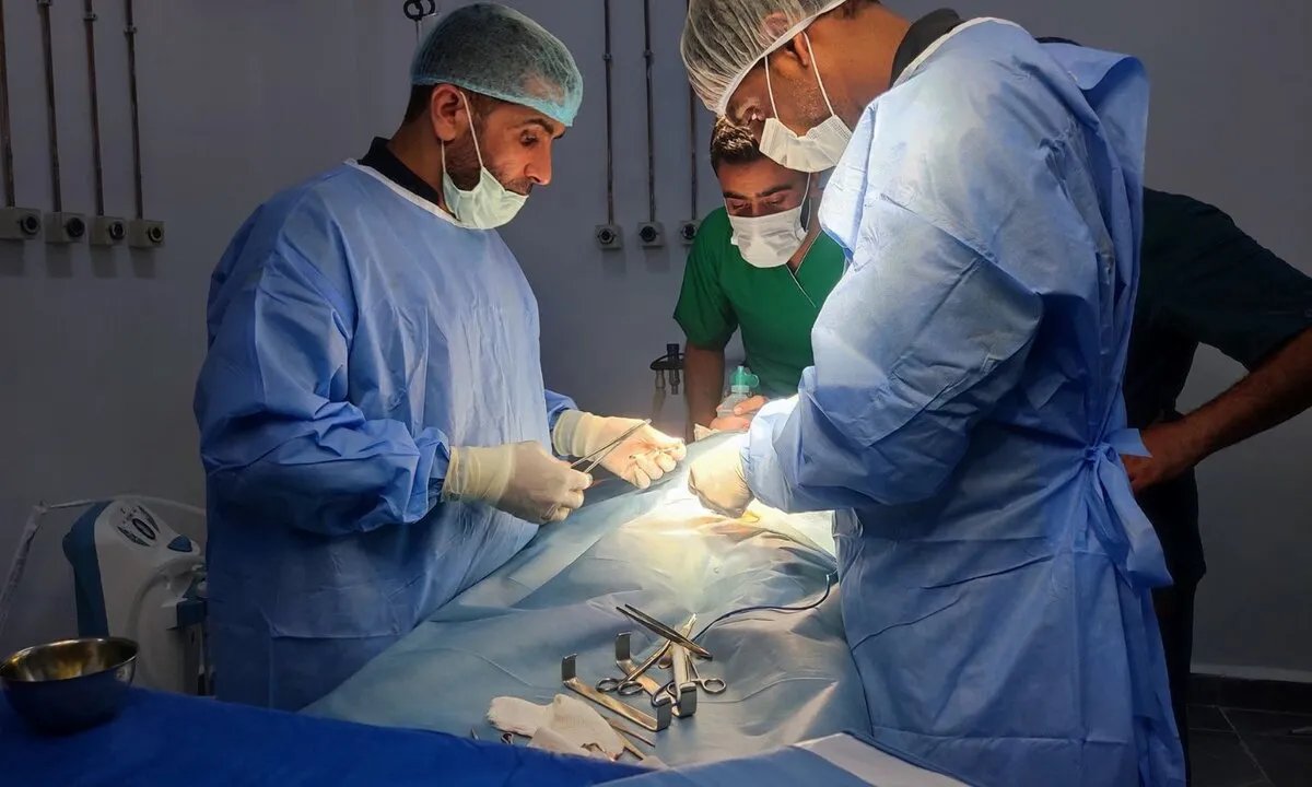 بعد توقف دام 10 سنوات: إعادة تفعيل قسم الجراحة في مستشفى الميادين بدير الزور