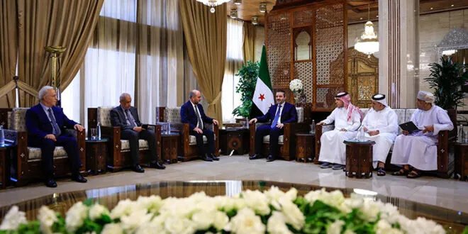 وزير الخارجية السوري يلتقي سفراء الدول العربية والإسلامية في دمشق لبحث التطورات الإقليمية