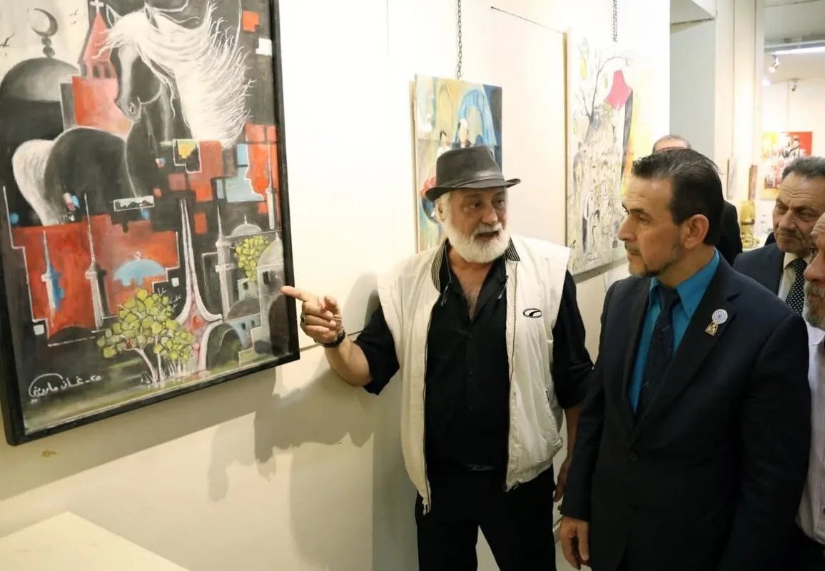 غسان مارديني يعرض "بستان فن": القضية الفلسطينية والثورة السورية حاضرتان في لوحات دمشق