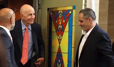 بري يقنع براك بالتركيز على تفعيل اتفاق وقف إطلاق النار.. وتصرفات إسرائيل وأحداث سوريا تعرقل جهود نزع السلاح