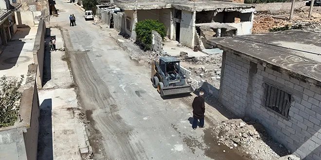 القصير تنفض غبار الحرب: جهود مكثفة لإزالة الأنقاض تمهيداً لعودة الأهالي