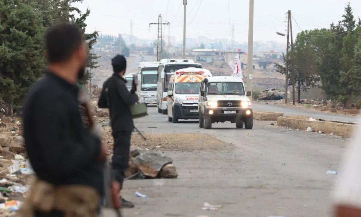 إجلاء أكثر من 500 شخص من عشائر البدو من السويداء إلى درعا بموجب اتفاق وقف إطلاق النار