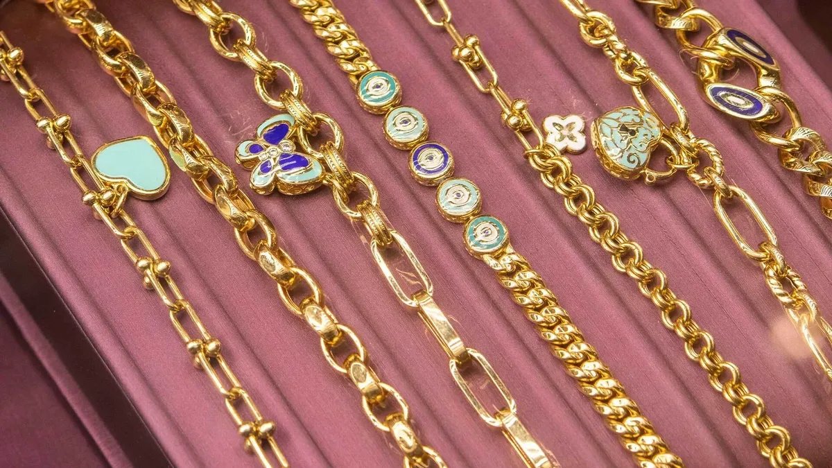 أسعار الذهب تستقر في سوريا لليوم الثاني على التوالي: نظرة على الأسعار الرسمية