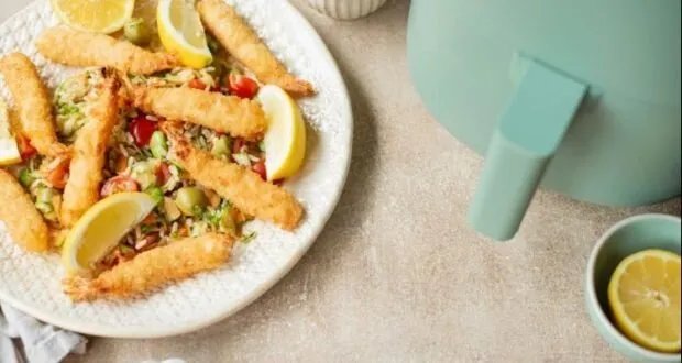 وصفة شهية: كفتة السمك المقرمشة بصوص الطحينة والبقدونس المنعش