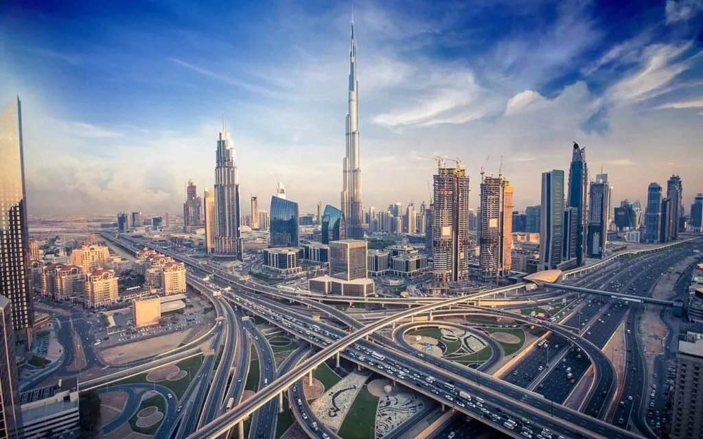 الإمارات تضع خططاً لتأمين انتقال ثروات العائلات الثرية واستدامة اقتصاد الأجيال القادمة