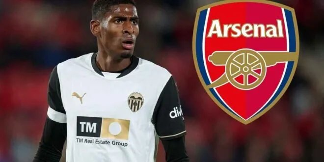 آرسنال يعزز دفاعه بضم الإسباني موسكيرا من فالنسيا