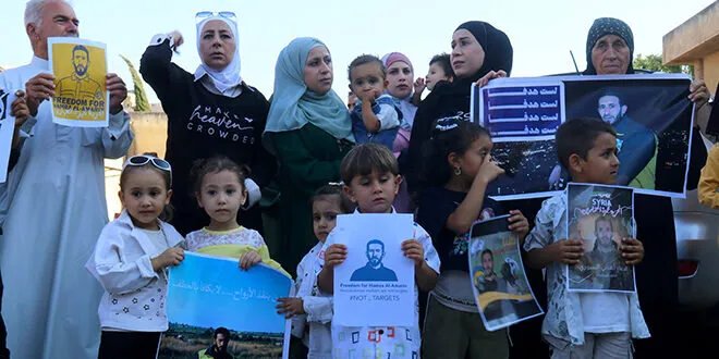 وقفة تضامنية في نوى للمطالبة بالكشف عن مصير حمزة العمارين المختطف