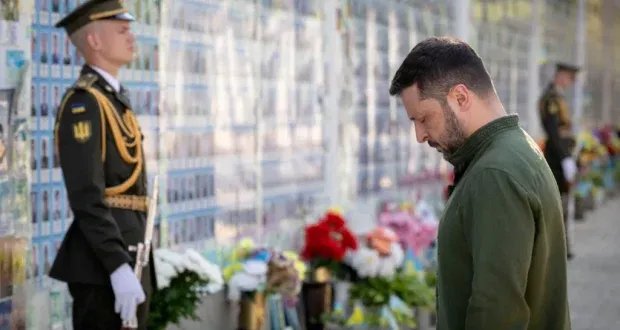 زيلينسكي يعلن عن مباحثات حول لقاء مرتقب مع بوتين لإنهاء الحرب في أوكرانيا