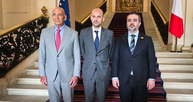 الشيباني يبحث مستقبل سوريا مع نظيريه الفرنسي والأمريكي في باريس