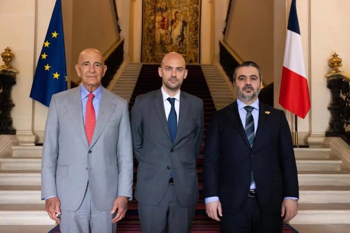 اجتماع باريس: دعم اتفاق آذار بين الحكومة السورية و"قسد" وتعزيز المسار السياسي