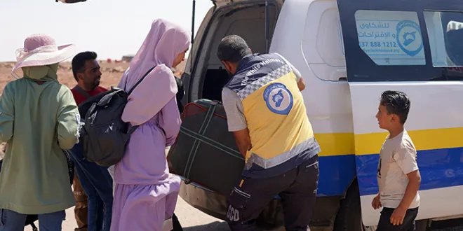 درعا تستقبل عائلات من عشائر البدو بعد إطلاق سراحهم من السويداء وتوفر لهم الإيواء