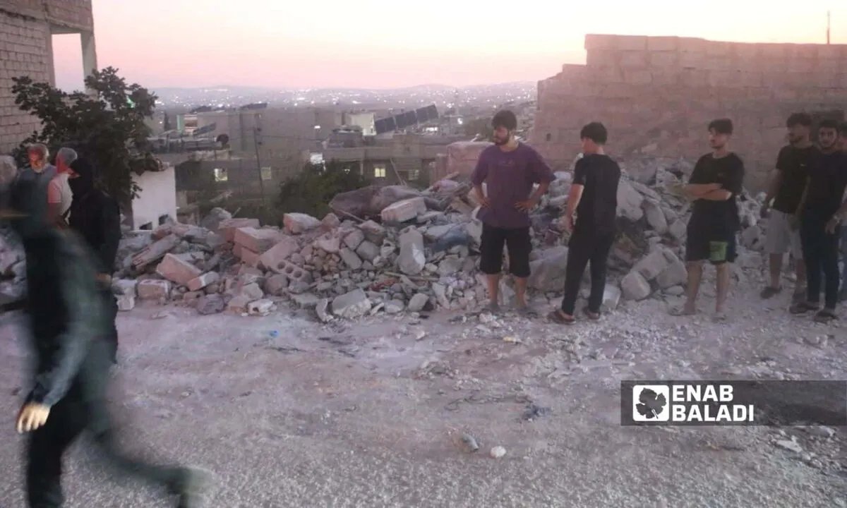 مأساة في ريف إدلب: ضحايا مدنيون في انفجار يهز بلدة ترمانين