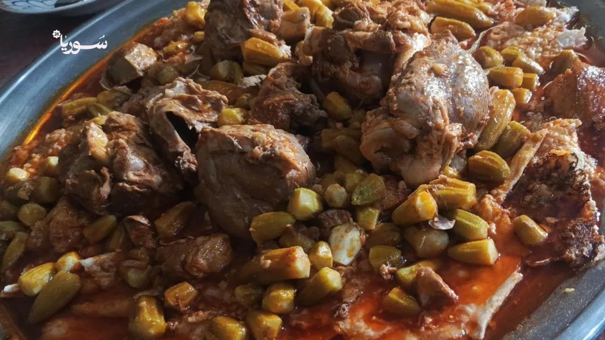 البامية الديرية: طبق يجسد أصالة الفرات وتراث دير الزور