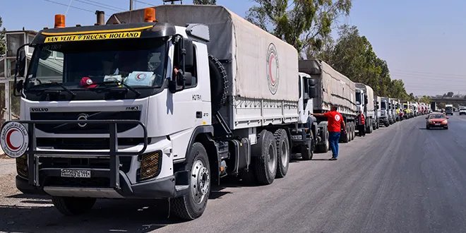 الهلال الأحمر العربي السوري يسيّر قافلة مساعدات إنسانية عاجلة إلى محافظة درعا