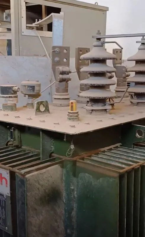 أزمة كهرباء متفاقمة في جديدة عرطوز: سرقة خزانات الكهرباء تُغرق البلدة في الظلام وتُهدد الخدمات