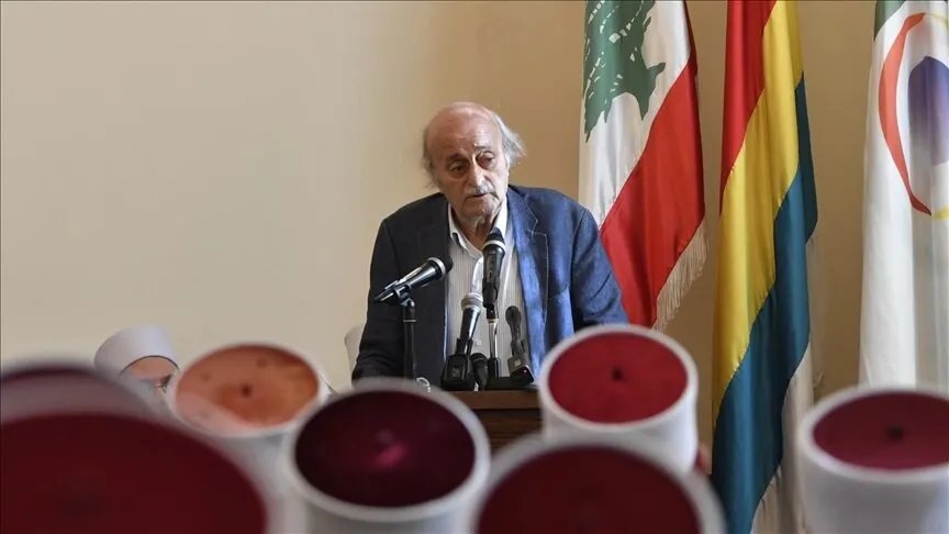 جنبلاط يكشف عن محاولات الهجري للاستفراد بالقرار في السويداء ويحذر من مخططات إسرائيل