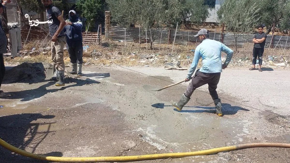 بجهود مجتمعية: مبادرة في نوى بدرعا لإعادة تأهيل الطرق الرئيسية وتخفيف الأعباء عن المؤسسات الرسمية