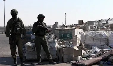 إسرائيل تتراجع تكتيكياً عن سياسة التجويع في غزة وسط انتقادات دولية متزايدة