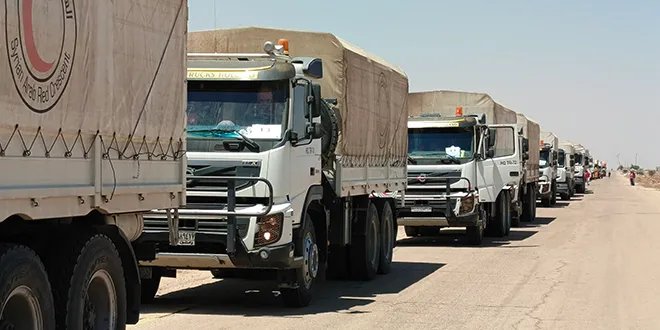 وصول قافلة مساعدات ضخمة إلى السويداء عبر معبر بصرى الشام