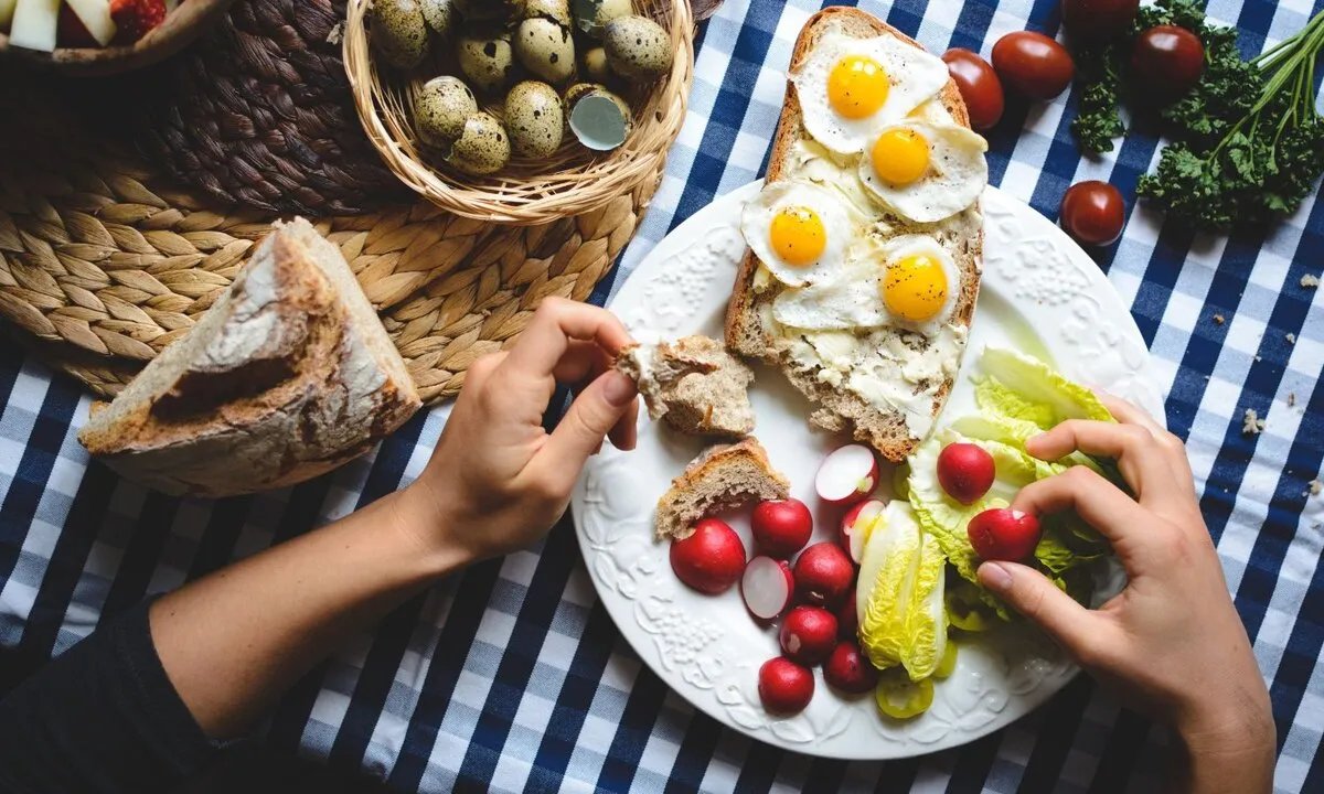 دراسة جديدة: الدهون المشبعة أخطر من الكوليسترول في البيض على صحة القلب