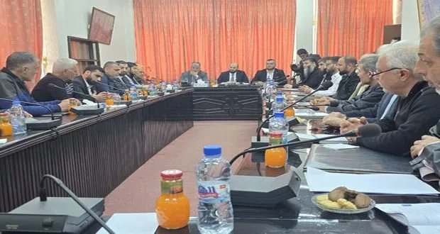 وزير الطاقة يناقش تحديات مصفاة بانياس النفطية وسبل تطويرها