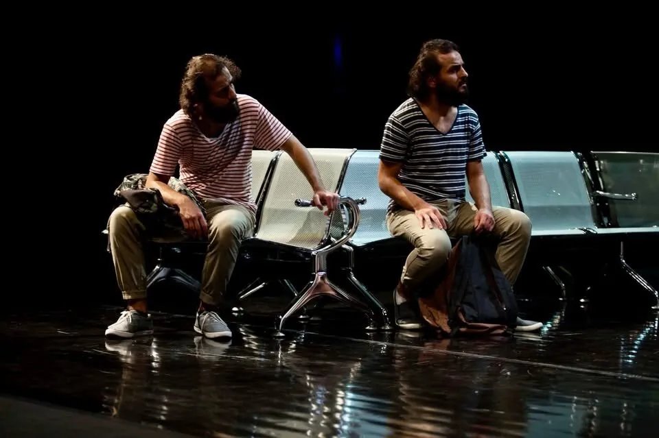 إلغاء عرض مسرحي للأخوين ملص في طرطوس يثير تساؤلات حول الأسباب