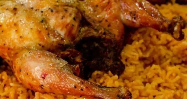 دليل خطوة بخطوة لإعداد كبسة الدجاج السعودية الأصيلة في المنزل