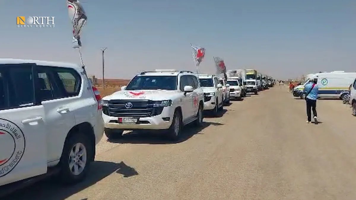 وصول قافلة مساعدات إنسانية جديدة إلى السويداء عبر معبر بصرى الشام