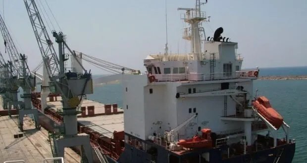 الاقتصاد السوري في مفترق طرق: الانفتاح يواجه تحديات العقوبات والبنية الضعيفة