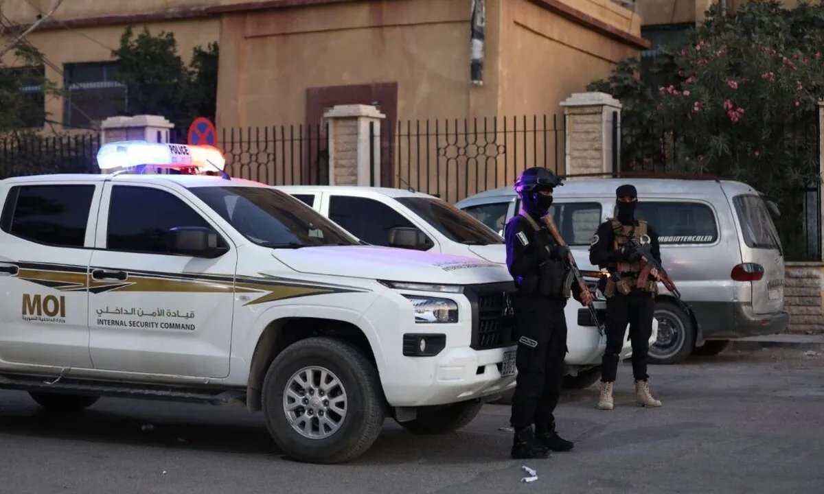 الأمن الداخلي يكشف تفاصيل عملية خطف في دير الزور واعتقال خلية مرتبطة بـ"قسد"
