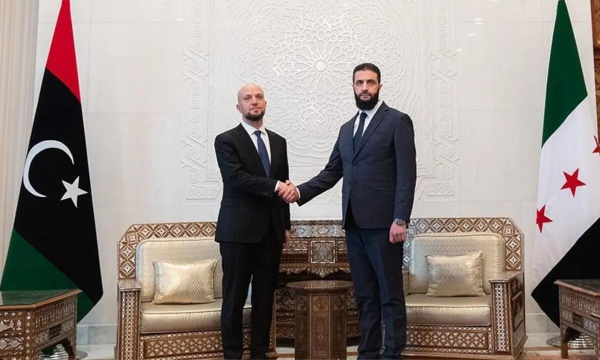 الخارجية السورية تقدم خدمات قنصلية مؤقتة ومجانية للسوريين في ليبيا